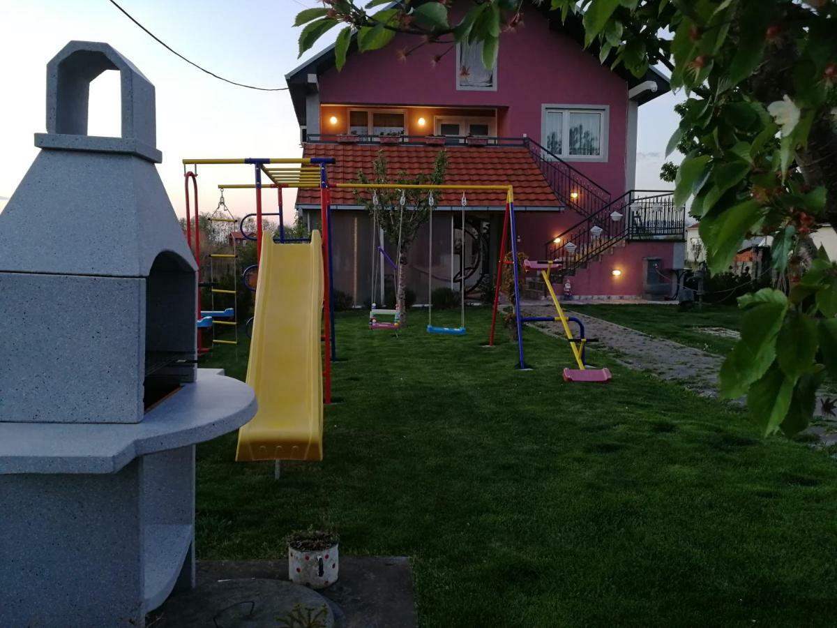 Apartments "Predah Kod Baraca" Ni Kültér fotó